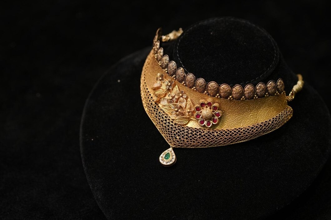 Jewellery Artisan at Work